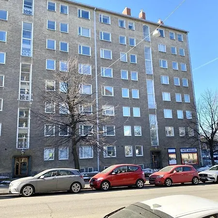 2ndhomes 102m2 Top Floor 3br With Balcony Helsinki
