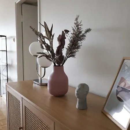 2ndhomes 102m2 Top Floor 3br With Balcony דירה