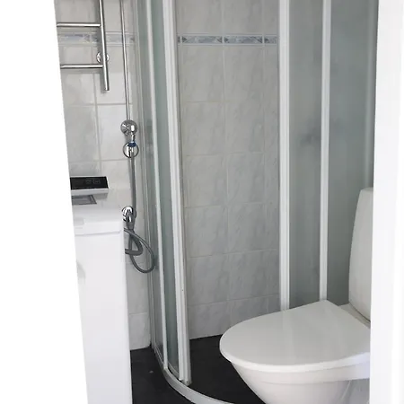 2ndhomes 102m2 Top Floor 3br With Balcony * הלסינקי